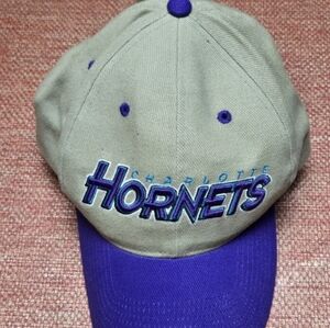 New Charlotte Hornets Snapback Vintage 90’s TWINS Enterprise NBA Hat Clean
